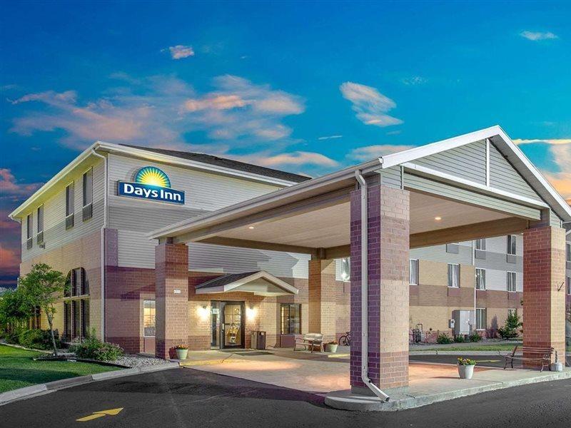 Days Inn By Wyndham Madison Ne/Windsor Luaran gambar