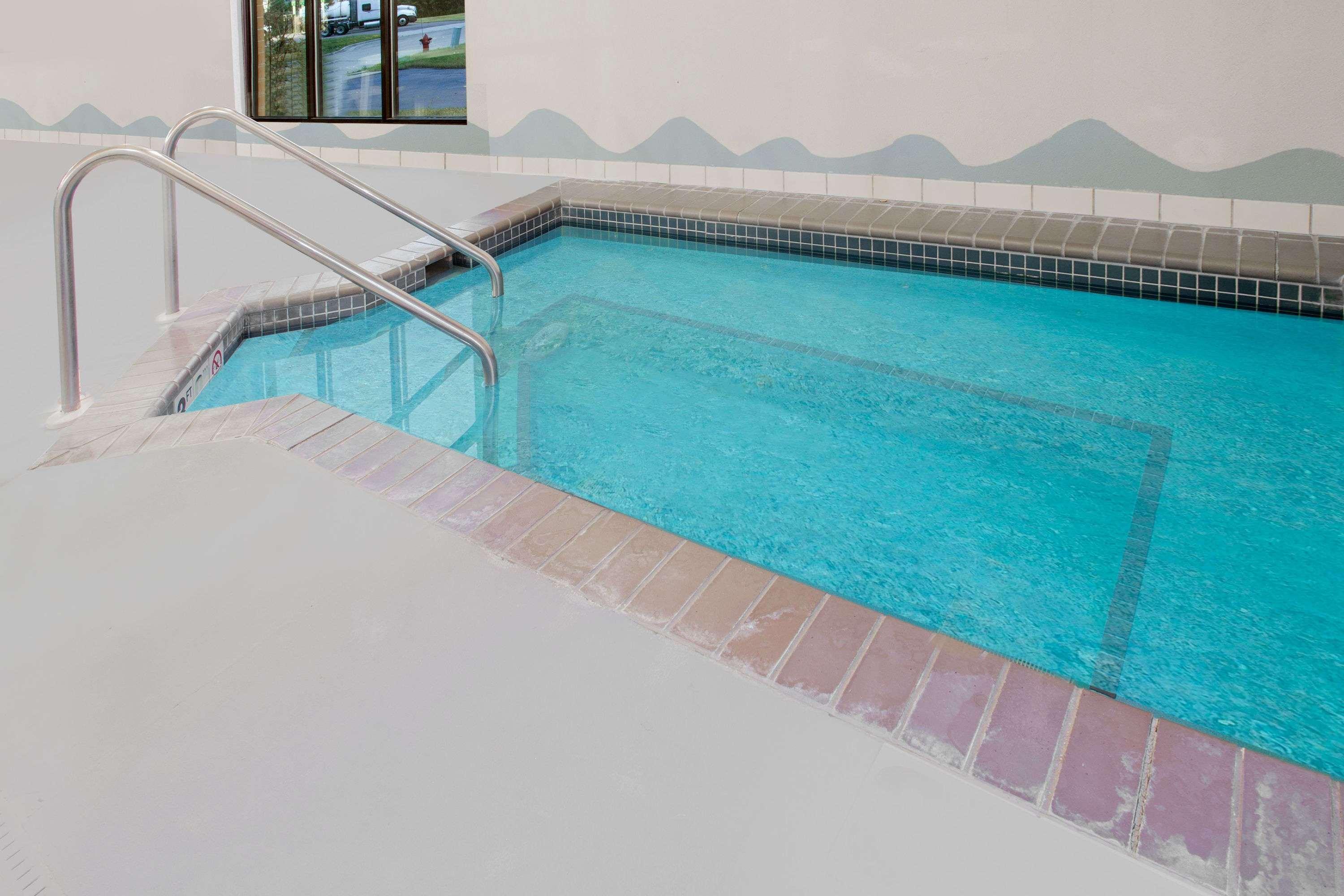 Days Inn By Wyndham Madison Ne/Windsor Luaran gambar