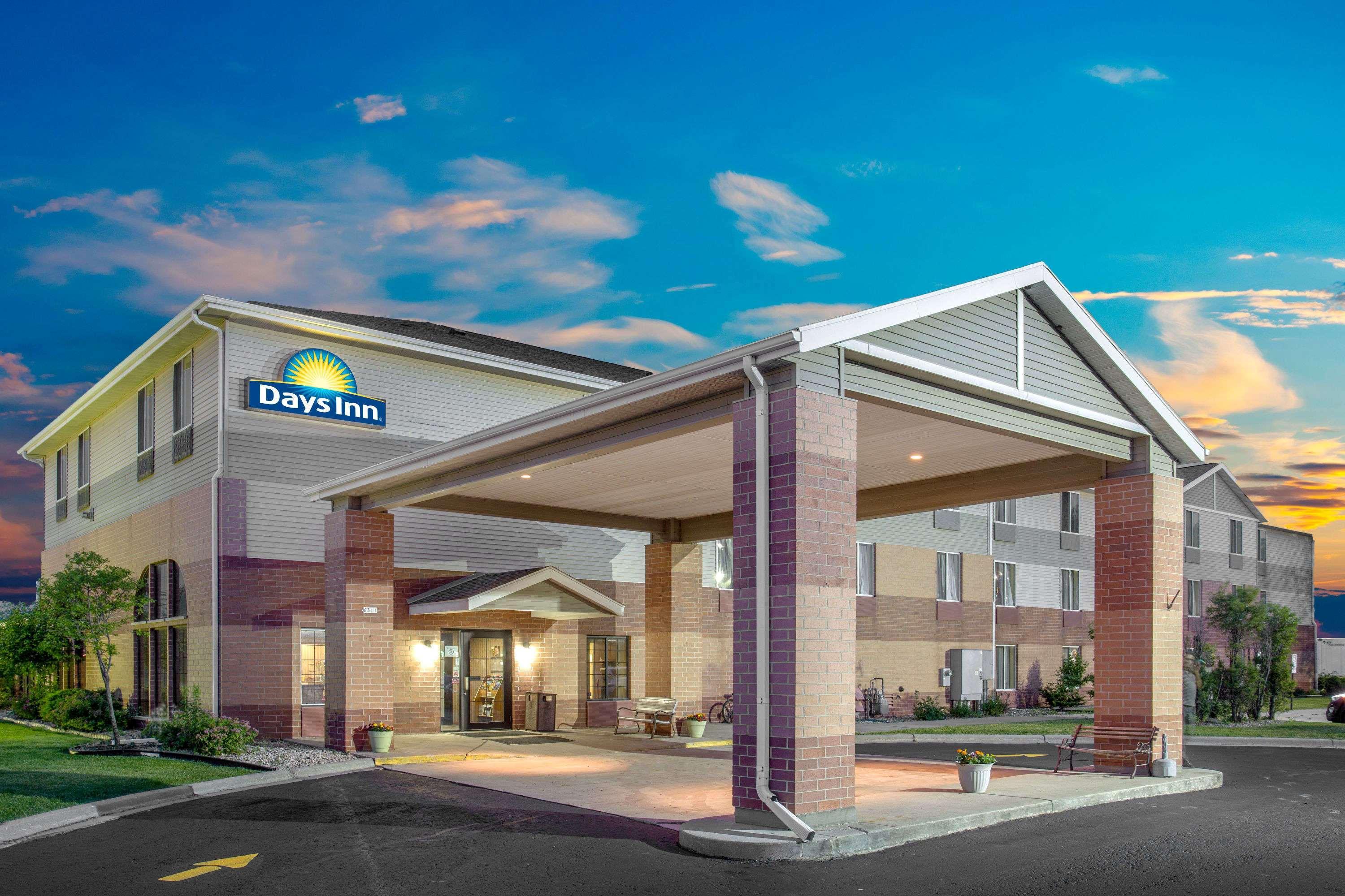 Days Inn By Wyndham Madison Ne/Windsor Luaran gambar